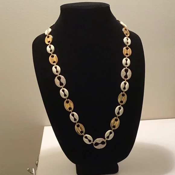 Necklace - Picture 3 of 3